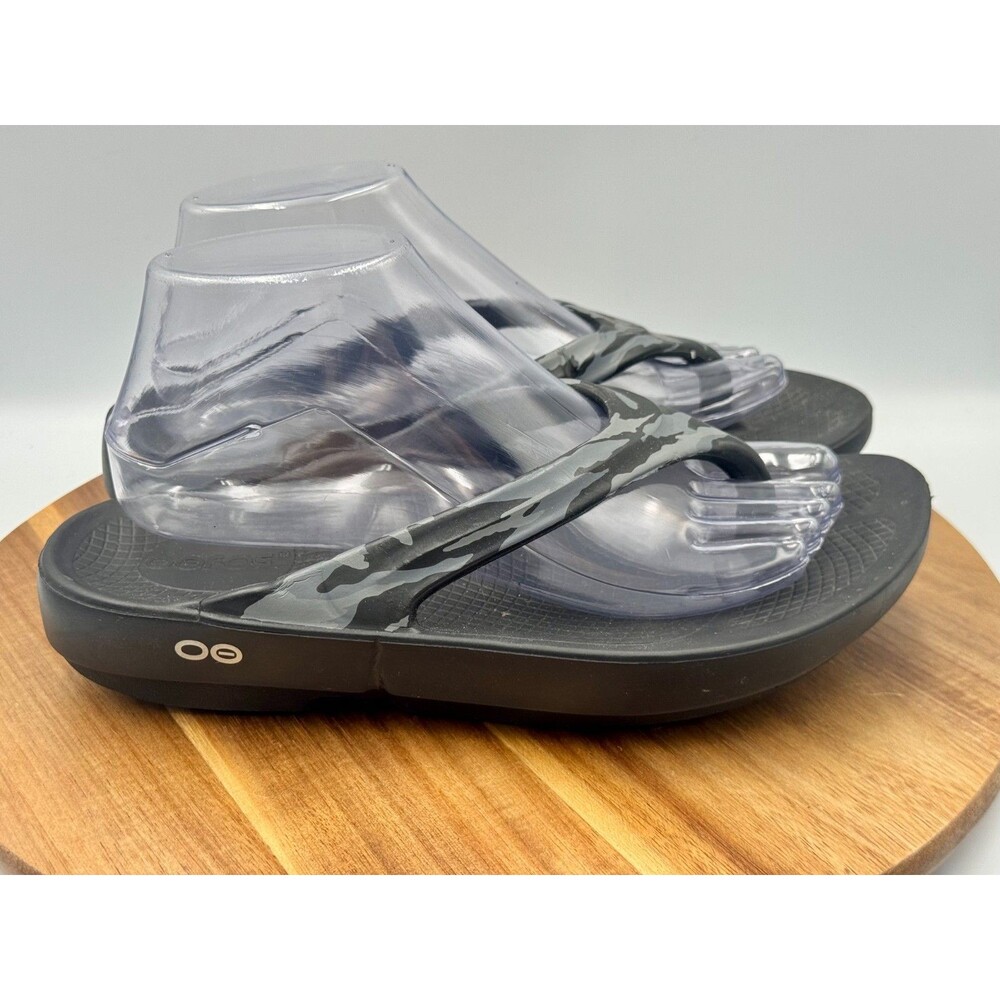 OOFOS OOlala Limited Edition Camouflage Print Recovery Flip Flops Womens 9
